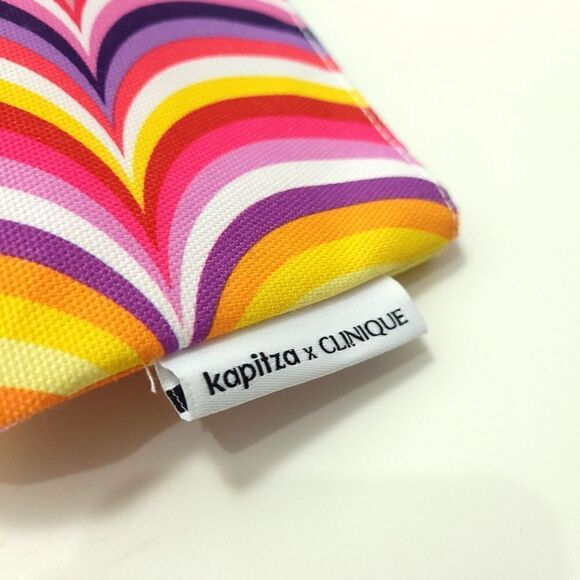 New Kapitza Sisters Clinique Cosmetics Bag - Picture 3 of 7